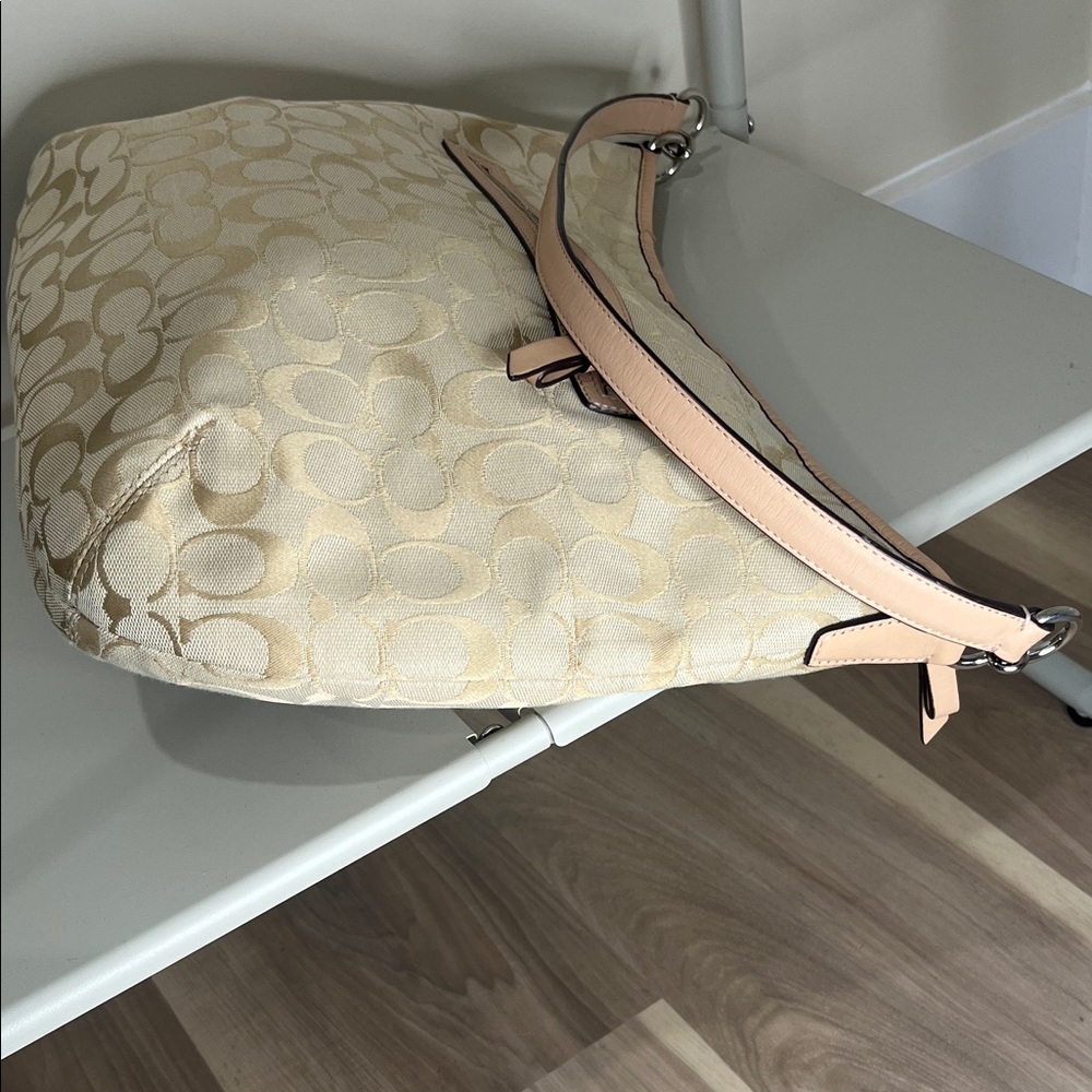 Coach Signature Beige and Pink Shoulder Bag - Picture 7 of 15
